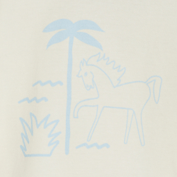 تيشيرت أبيض مطبوع عليه حصان...